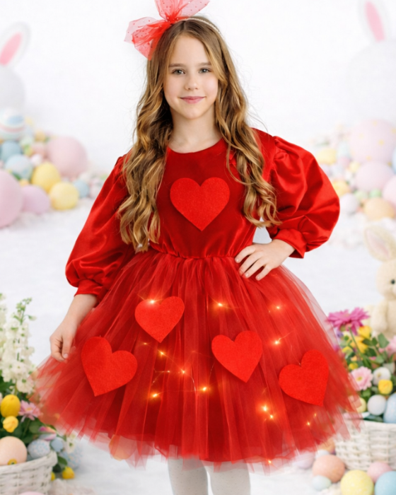 Rochita cu Luminite Roșie, Tulle cu inimioare