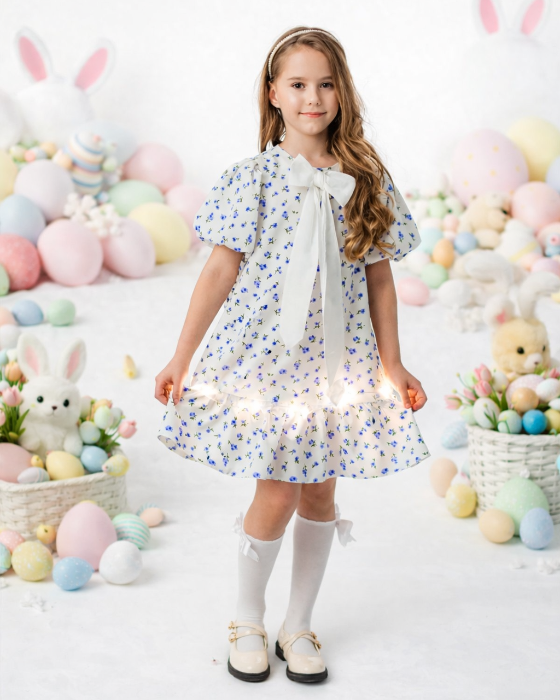 Rochița Alb, Floricele Bleu, de Școală / Grădiniță