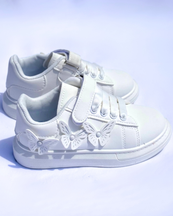 Adidași Albi cu Fluturași, De Școală