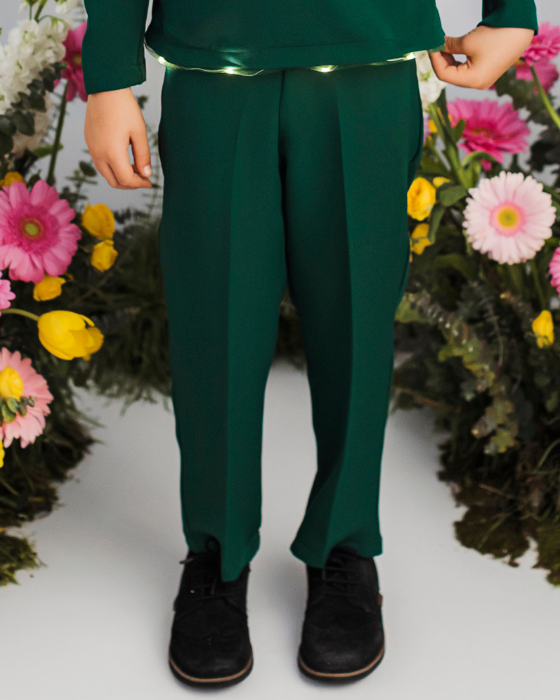 Pantaloni de Ghiocel Băiat, Serbarea Primăvară