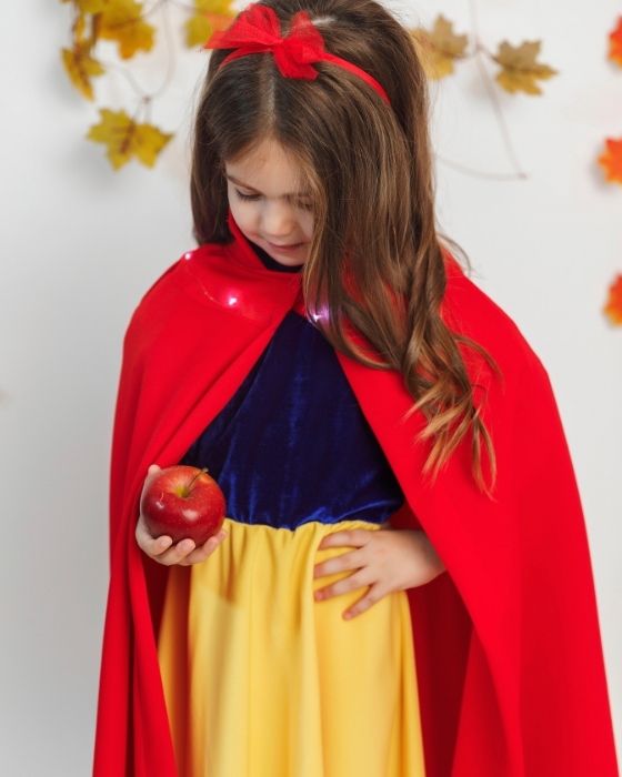 Costum 2 Piese, Albă-Ca-Zăpada, cu Luminițe