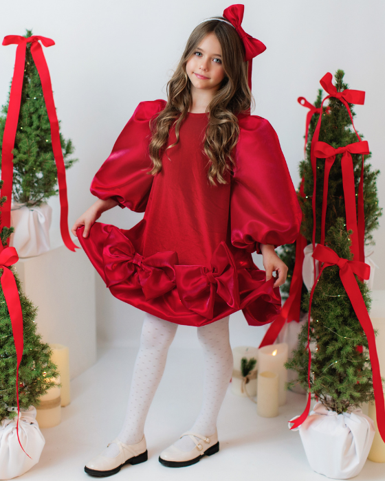 Rochița Roșie cu Fundițe, cu Luminițe, Martisor 1 Martie