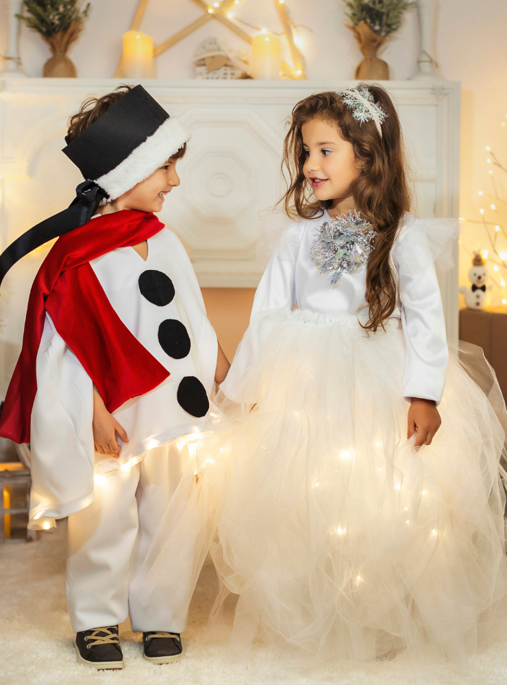 Fustița cu Luminițe, Albă