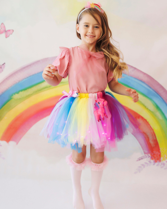 Fustița cu Luminițe, Curcubeu Intens + Unicorn Breloc