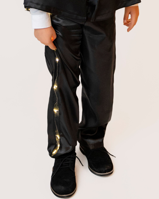 Pantaloni Negri cu Luminițe, Greiere, Licurici, Bondar