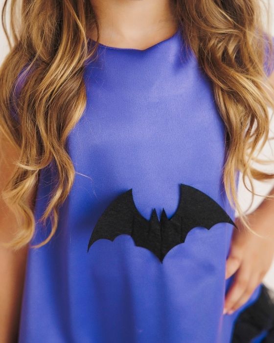 Rochița cu Luminițe Mov, de Supererou