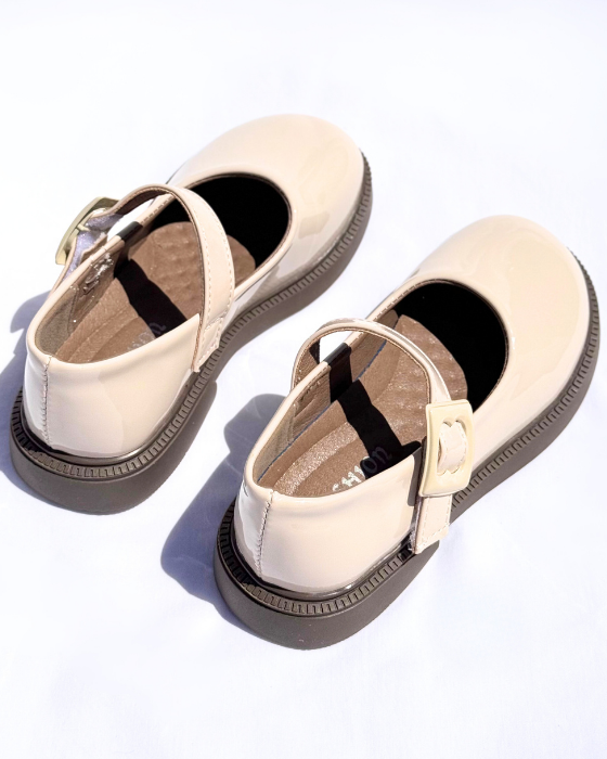 Pantofiori Crem Clasici, De Școală