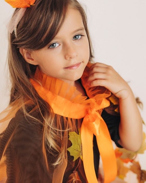 Pelerină din Tulle, Portocalie cu Frunze Maro, Zâna Toamnă