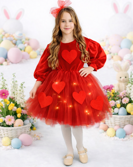 Rochita cu Luminite Roșie, Tulle cu inimioare