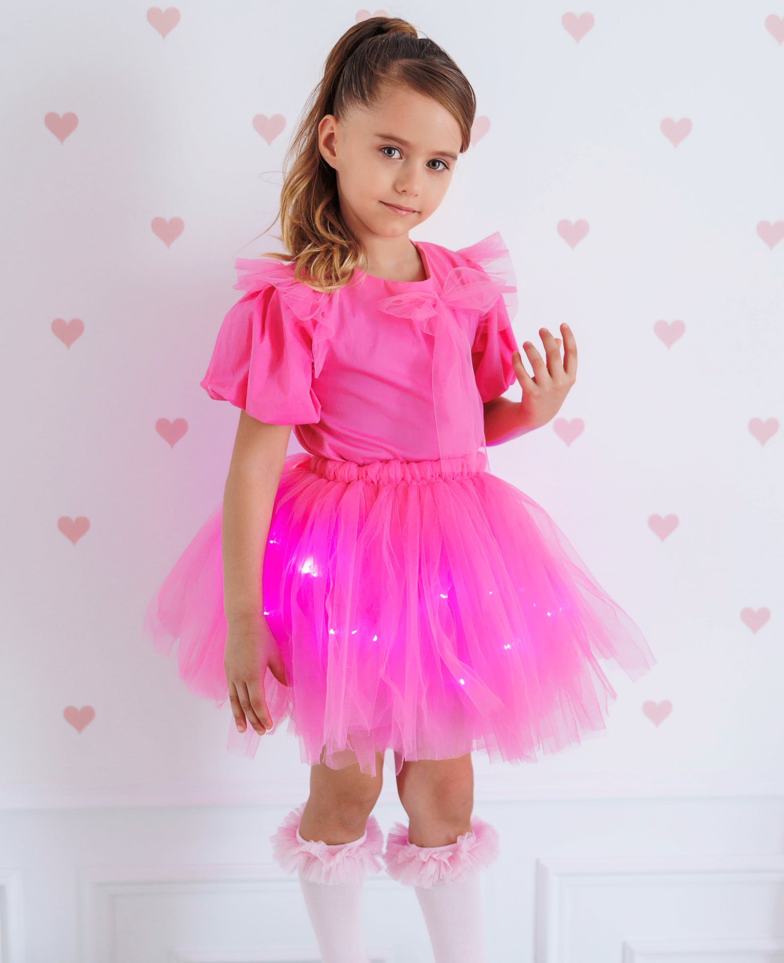 Fustița cu Luminițe, Roz Bombon