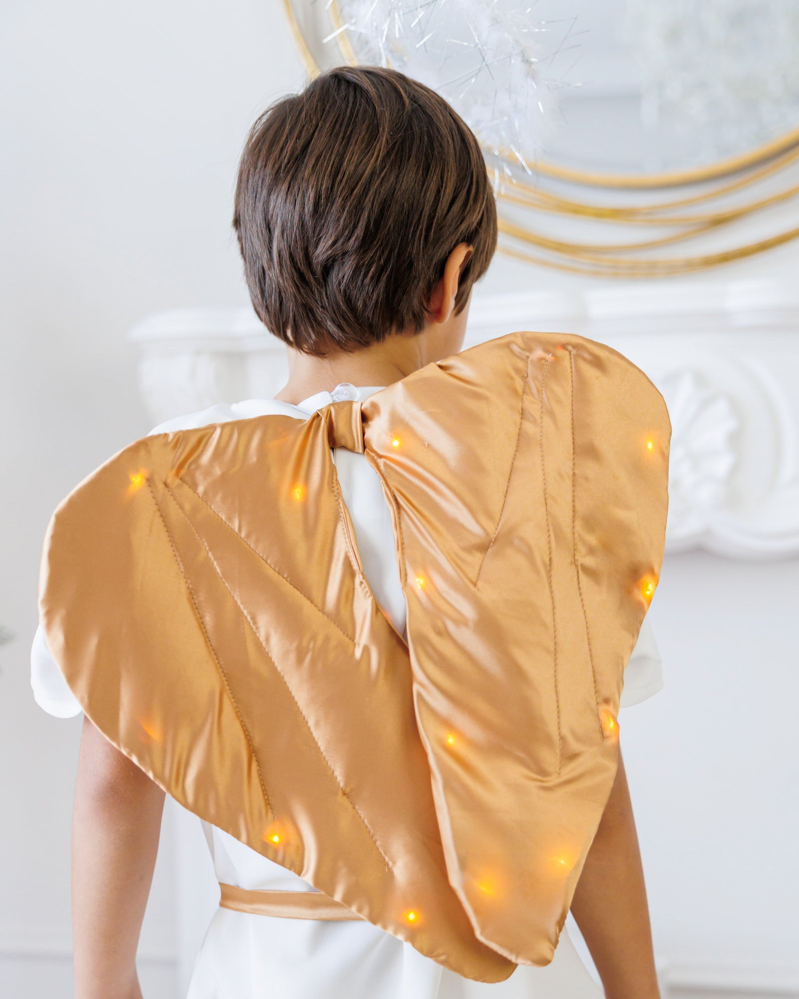 Costum cu Luminițe, Alb de Înger, 5 Piese, de Băiat