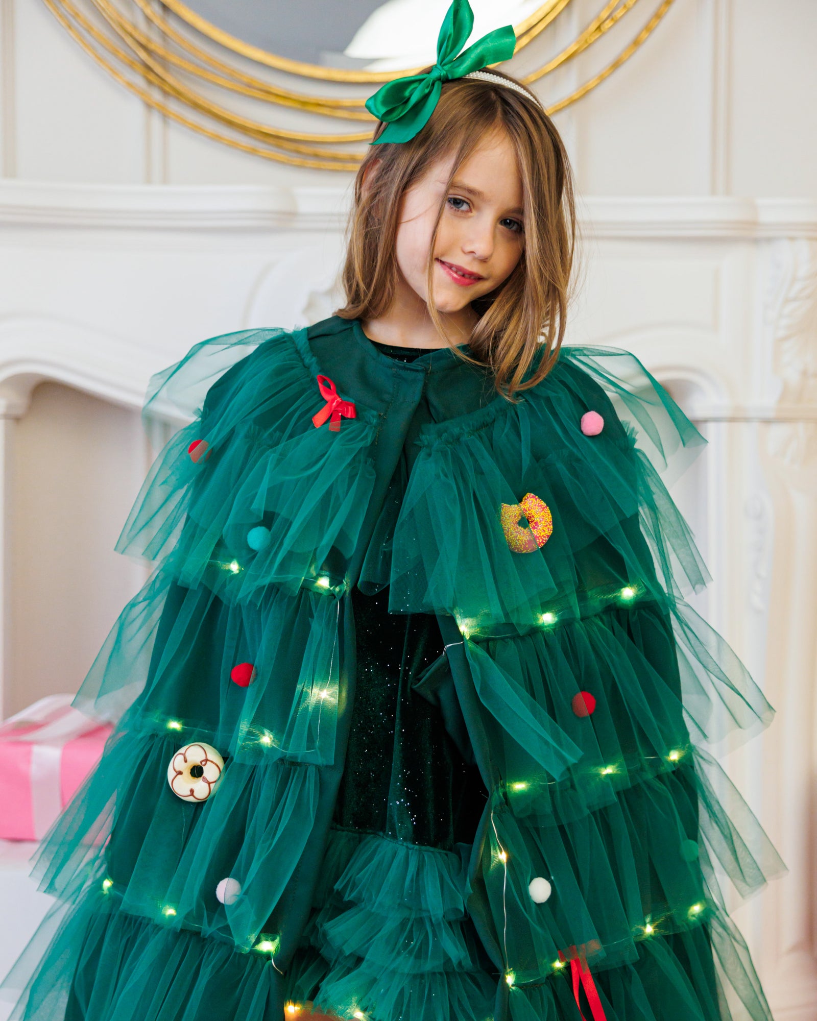Little Girl's Cape with Lights, Fir Tree