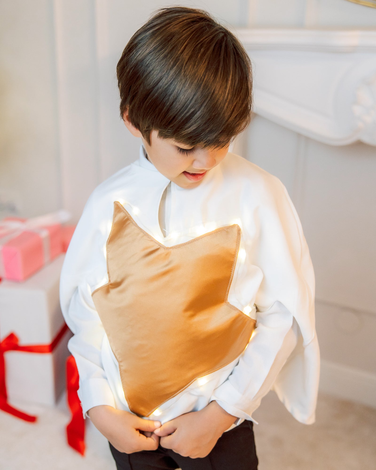 Pelerină de Stea cu Luminițe, de Băiat