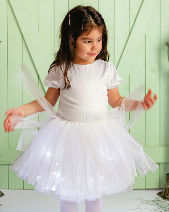 Costum Alb, Fustiță cu Luminițe Albă + Bluzită Saten Alb, Serbare