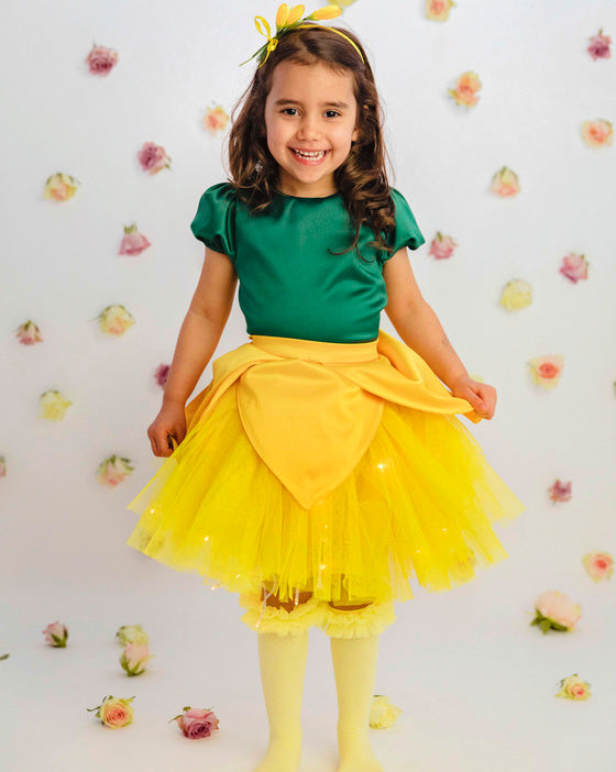 Fustița cu Luminițe, Floare Galbenă (Lalea, Narcisă, Păpădie) de primăvară, Serbare