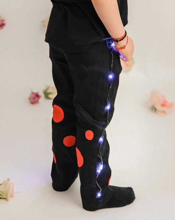 Pantaloni cu Led-uri de Buburuză