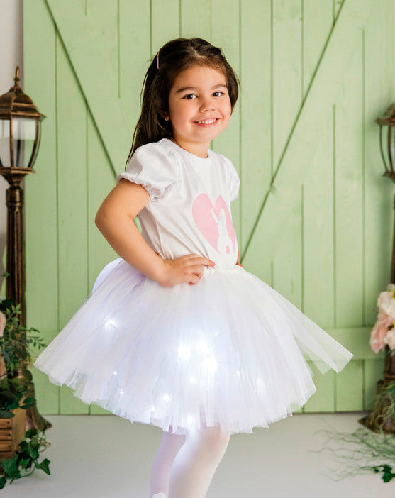 Fustița cu Luminițe, Albă