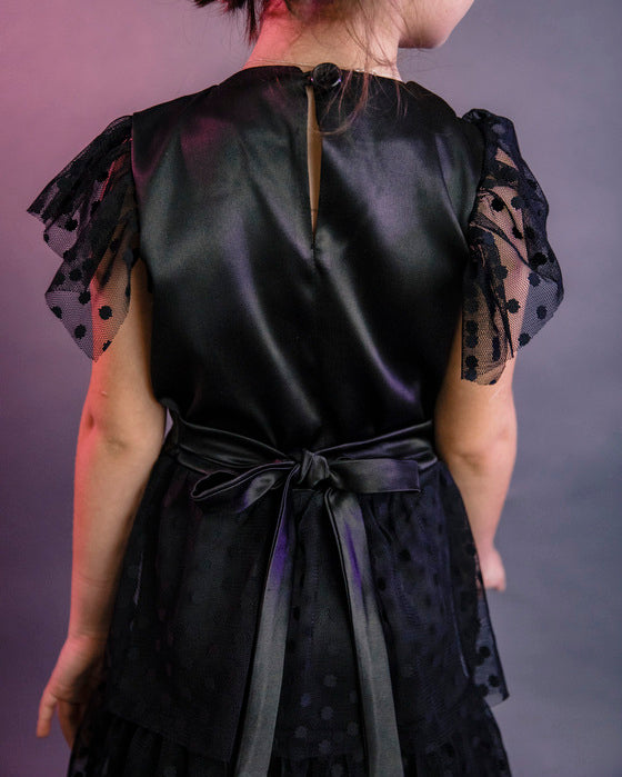 Rochița cu Luminițe, Neagră Wednesday fetite