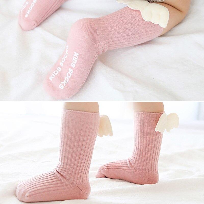 Șosețele cu Aripioare, Roz, de Gradinita