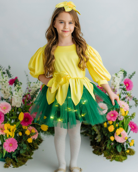 Rochița Floare Galbenă cu Luminițe, Serbare  2025