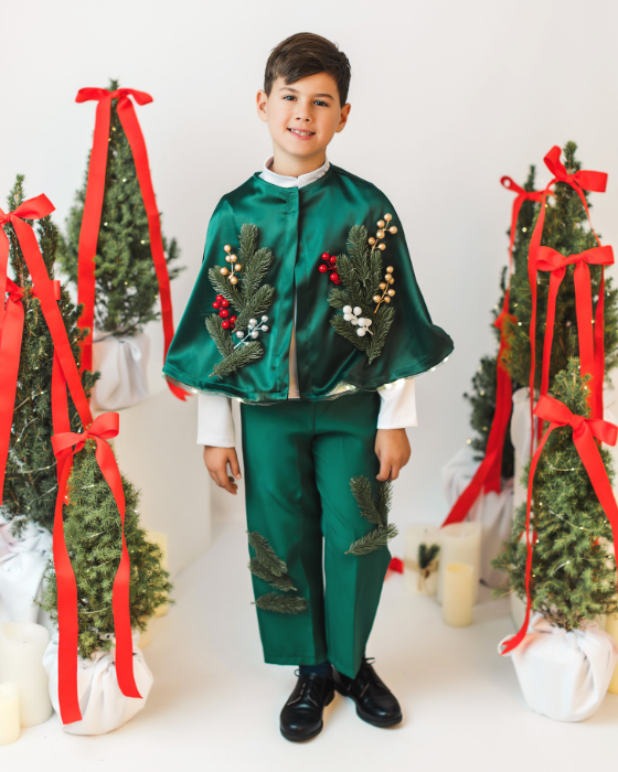 Pelerina Verde scurta, creanga mare de brad, Craciun