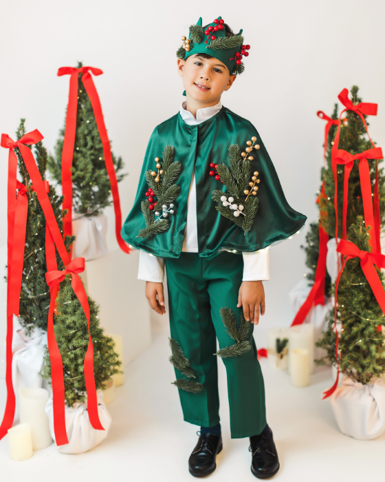 Pelerina Verde scurta, creanga mare de brad, Craciun