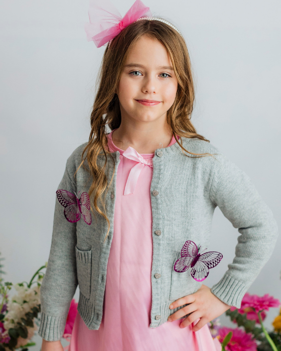 Puloveraș Gri cu Fluturași, De  toamnă superb și pufos