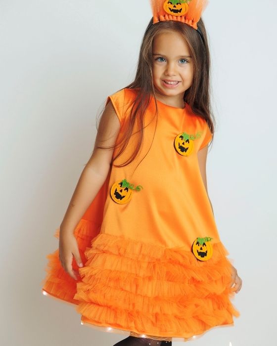 Rochița cu Luminițe, de Toamnă, Carnavalul Dovlecilor