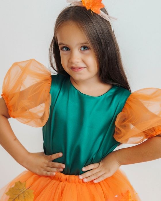 Green Blouse, Autumn Celebration