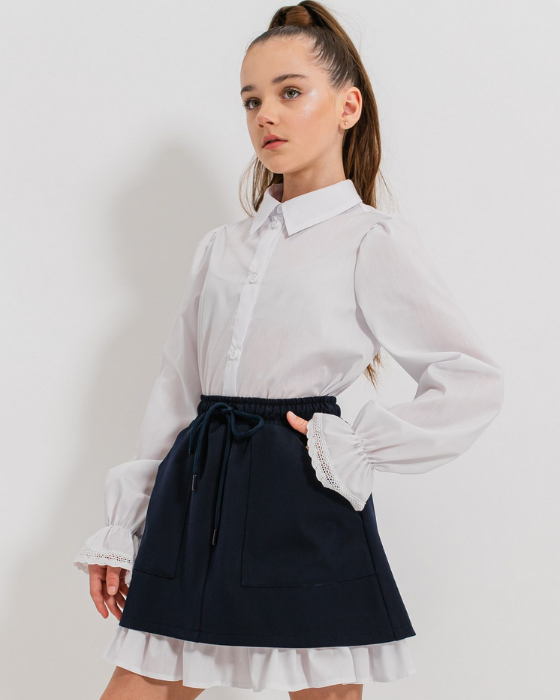 Fustița Blanche Bleumarin, De Școală