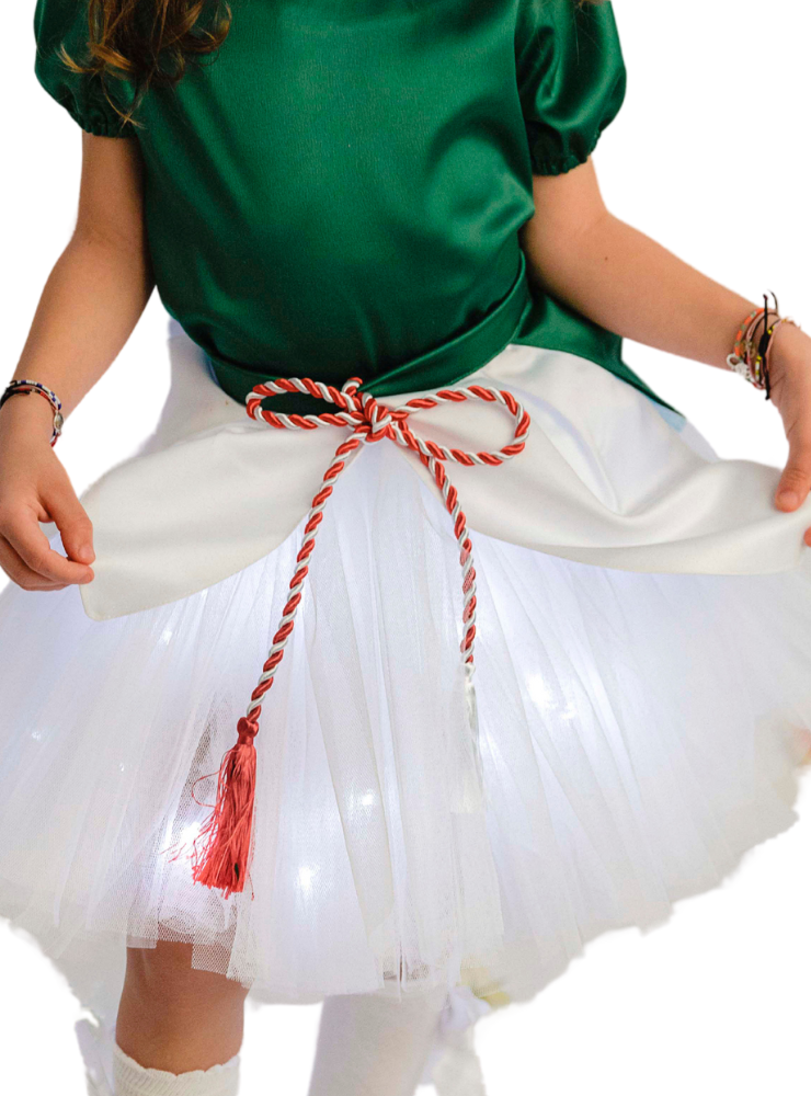 Șorțuleț Floare, Ghiocel, Serbare