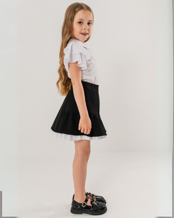 Fustiță Darina Neagră, De Școală