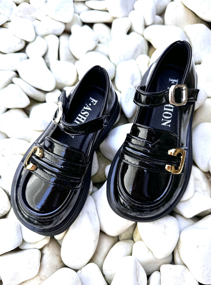 Pantofiori Speciali, Negri, De Școală cu cataramă