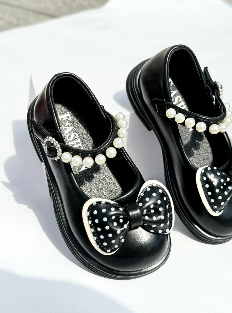 Pantofiori cu Fundiță Pufoasă și Perle