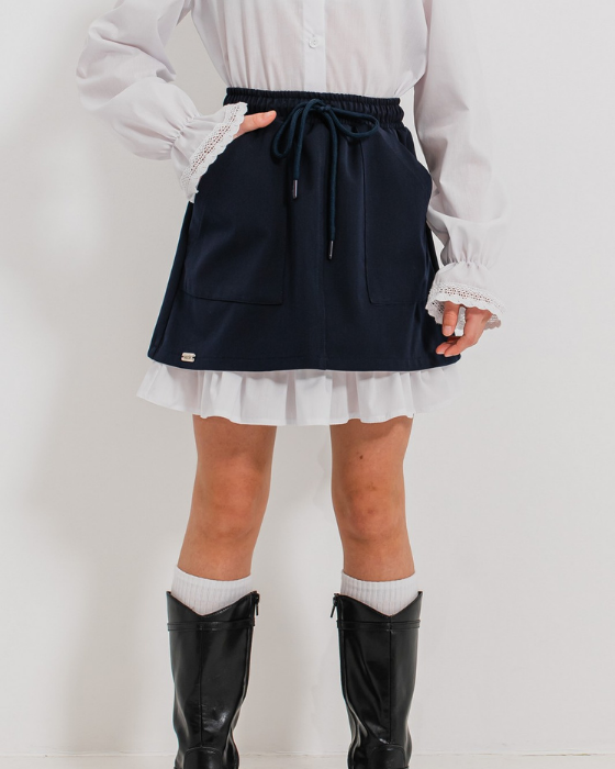 Fustița Blanche Bleumarin, De Școală