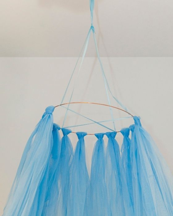 Baldachin Bleu, din Tulle