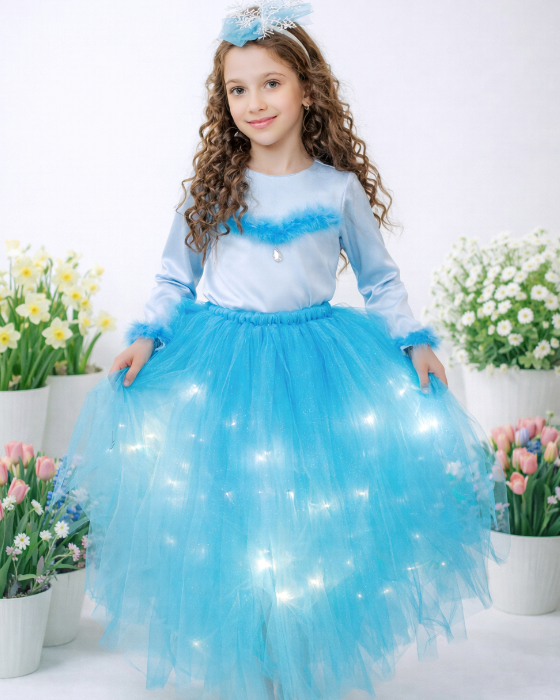 Fustița cu Luminițe Bleu, Elsa