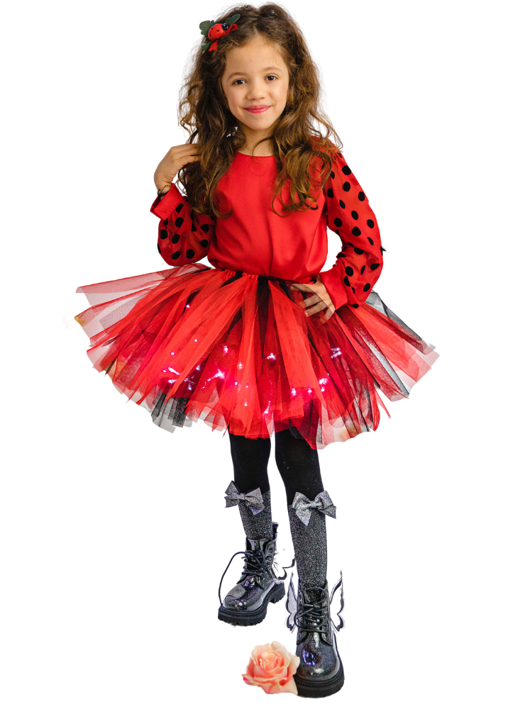 Fustița cu Luminițe, Buburuză pentru  Serbare