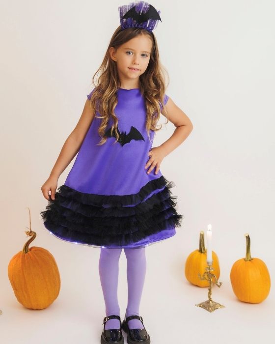 Rochița cu Luminițe Mov, de Supererou