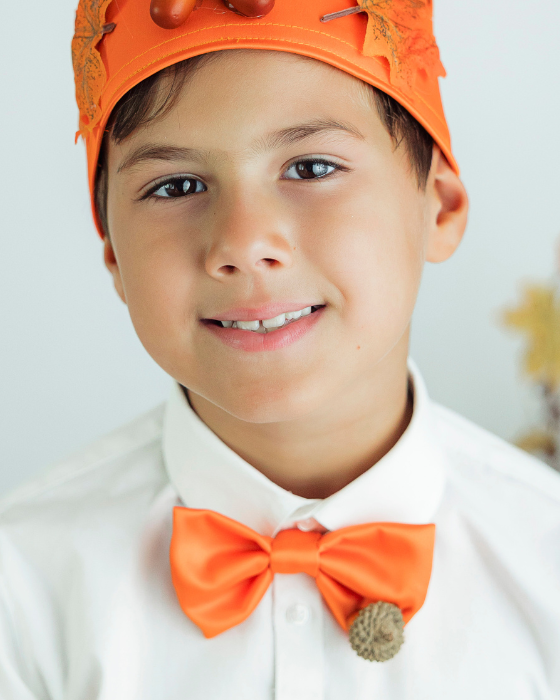 Papion Portocaliu de Toamnă, cu ghindă