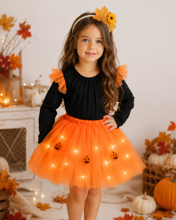 Costum 3 Piese, Atmosfera de Toamnei cu Luminite