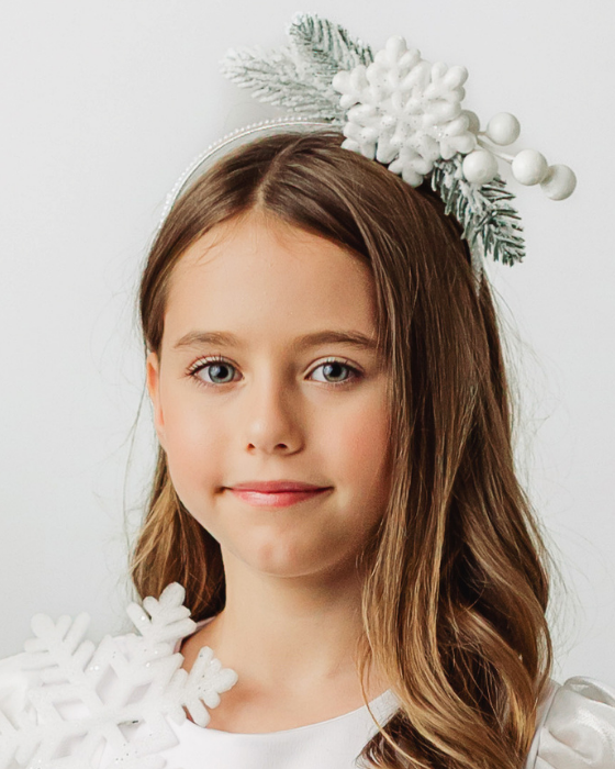 Bentita Fulg de Nea cu Brad Inzapezit