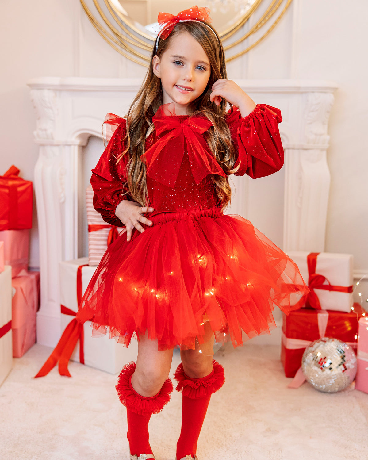 Fustița cu Luminițe, Roșie