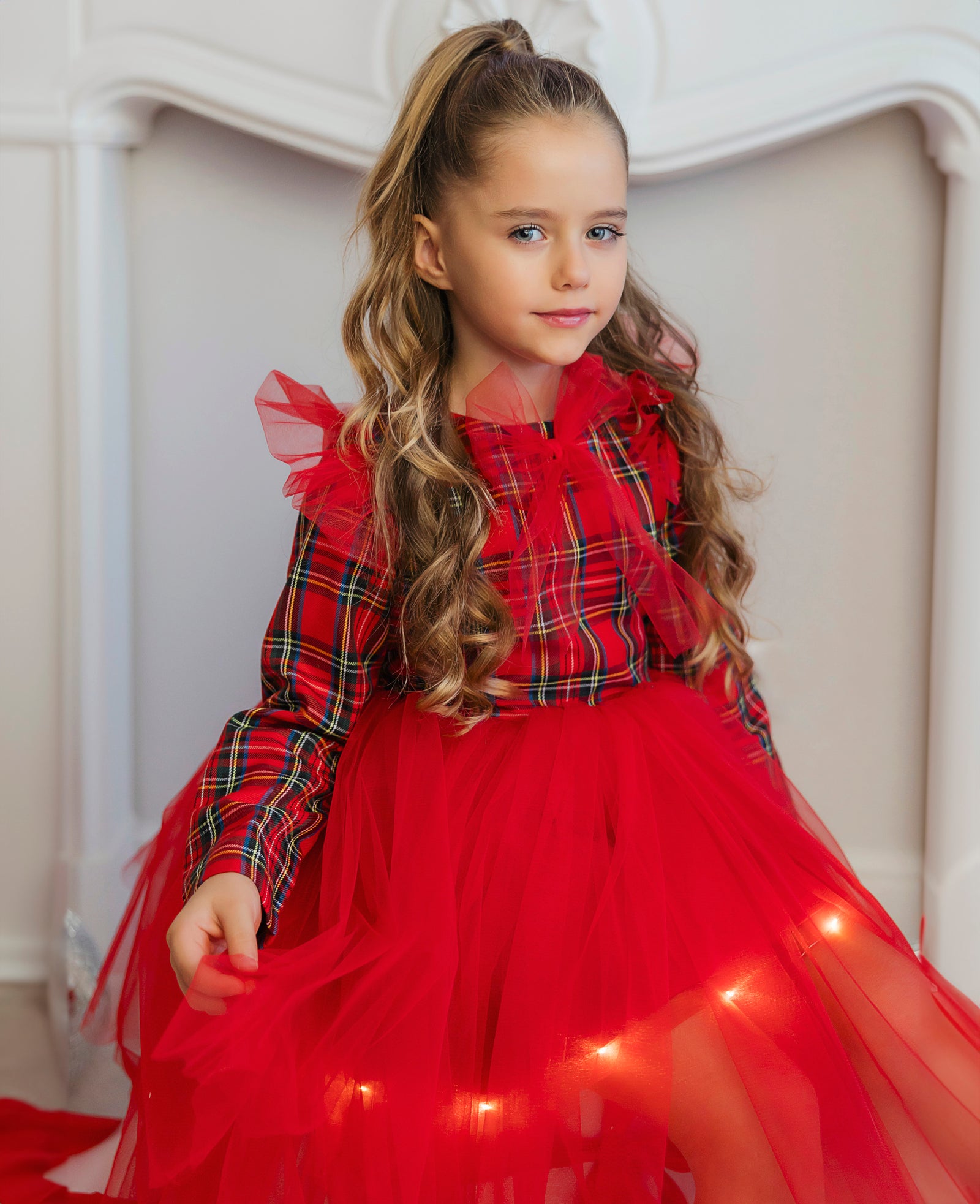 Rochița cu Luminițe Roșie Carouri, Extraordinară