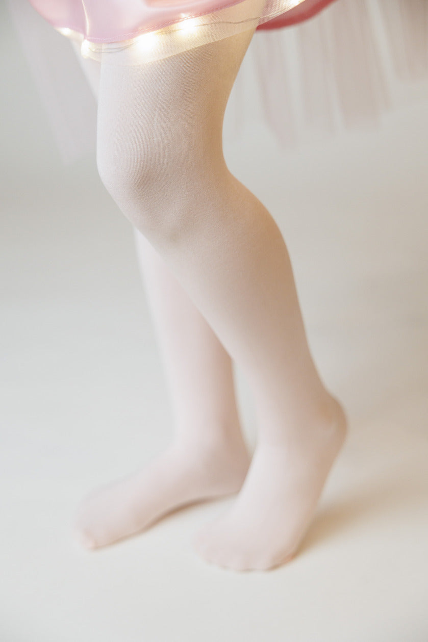 Dresuri Albe Rezistente și Elegante, Ultra Soft