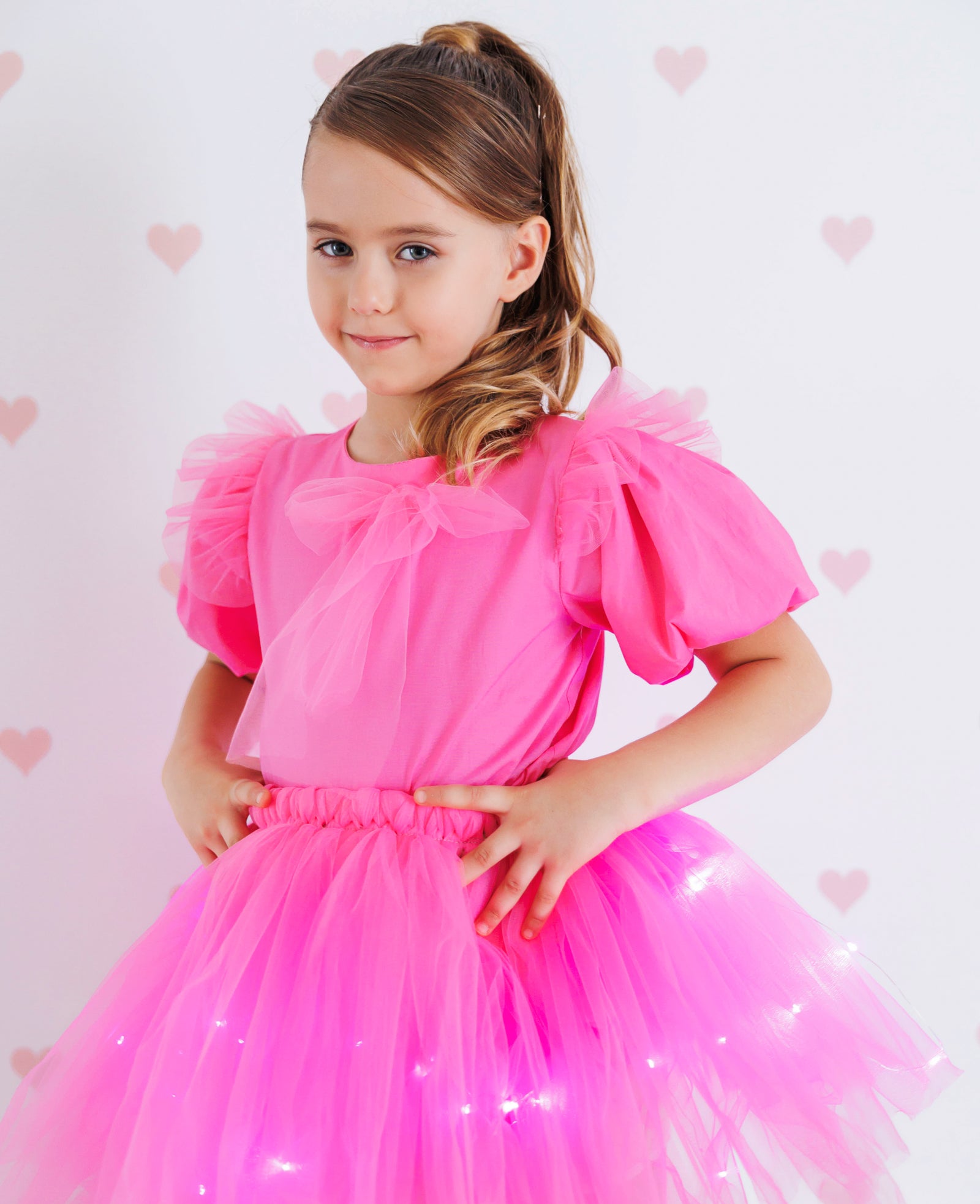 Fustița cu Luminițe, Roz Bombon