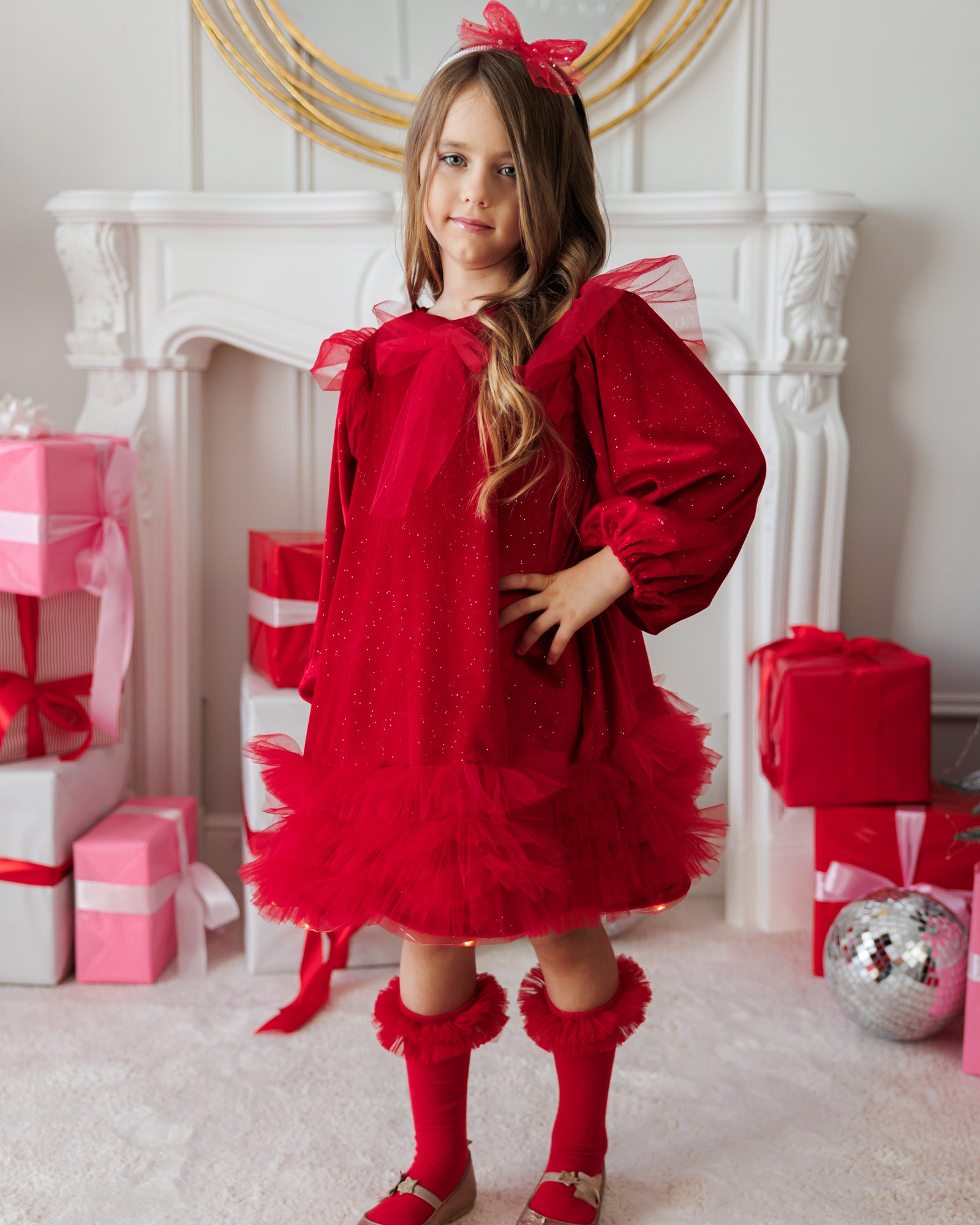 Rochița cu Luminițe, Roșie, Bucuria Craciunului