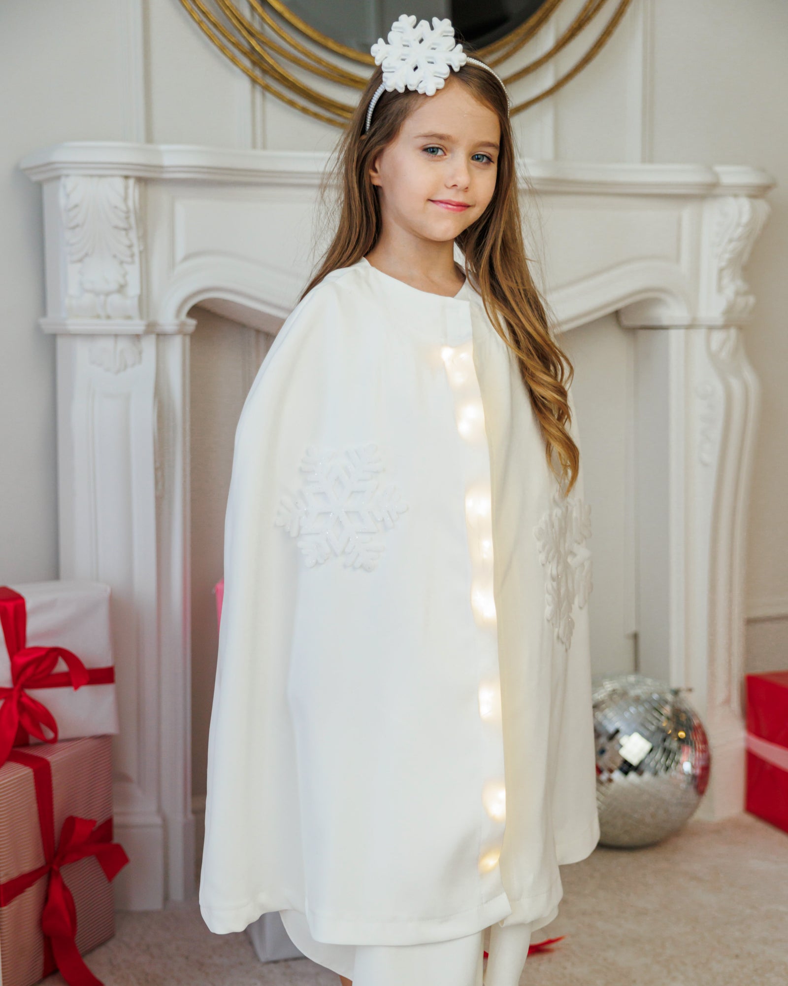 Costum Fulg de nea cu Luminițe, Pelerină + Bentită, de Fetiță