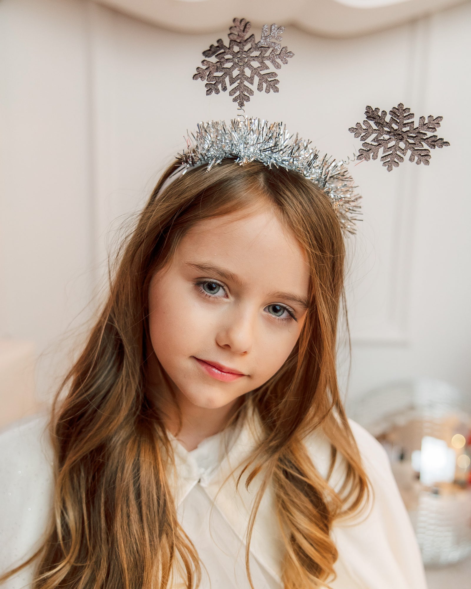 Coroniță Fulg De Nea și Beteală de Crăciun