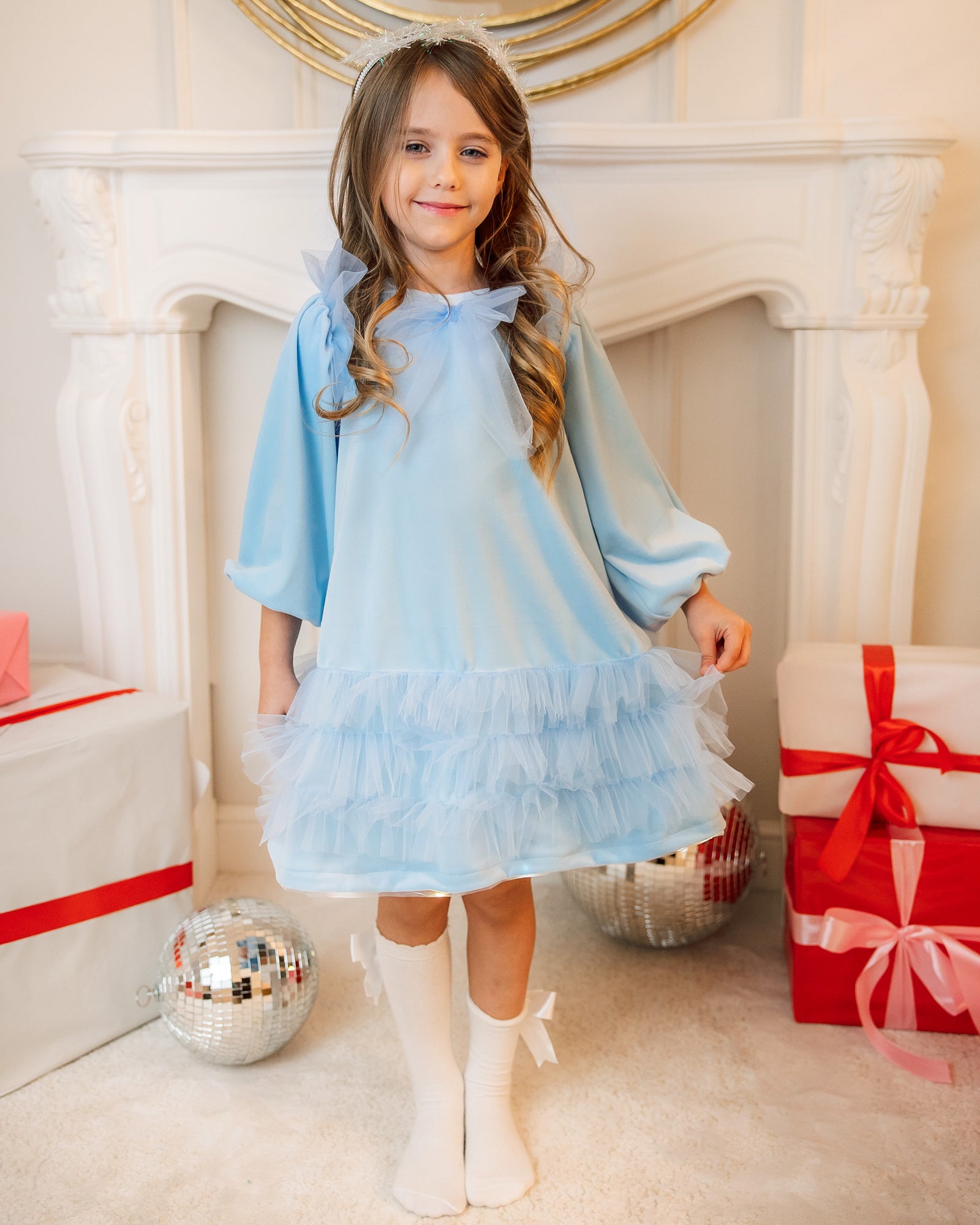 Rochița cu Luminițe, de catifea Bleu cu volănașe de tulle